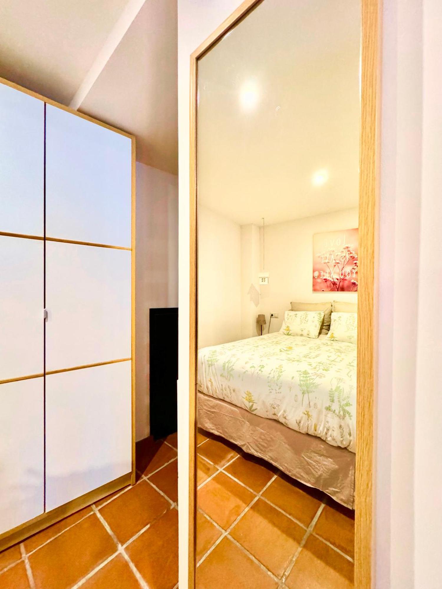 La Casita De La Esquina Apartment Granada Bagian luar foto